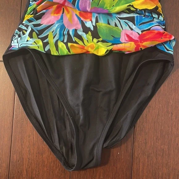 La blanca floral print one-pieces swimsuit - Picture 3 of 11